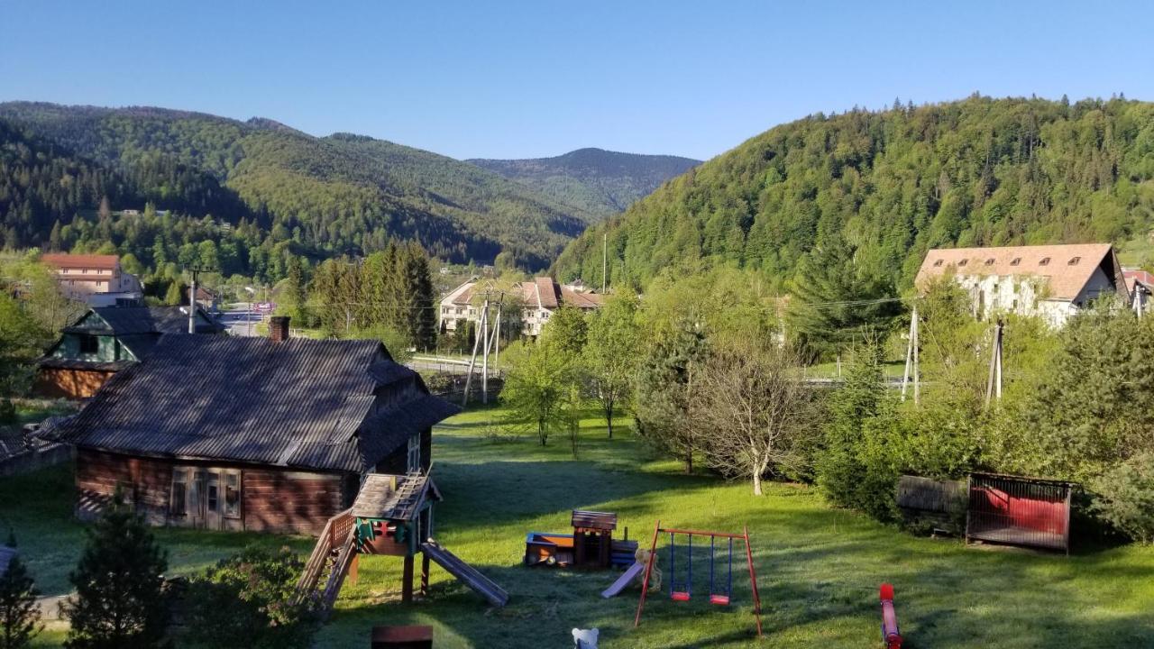 Panska Hata Yaremche Exterior photo